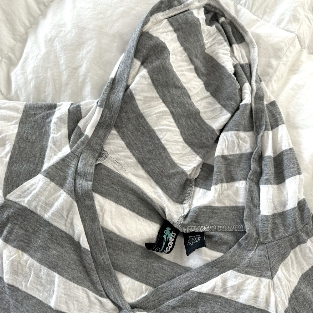 Large Flowy Striped Top - Picture 2 of 4